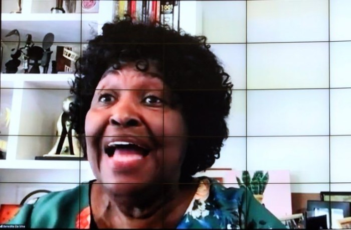 Benedita da Silva: racismo e desigualdade geram uma 