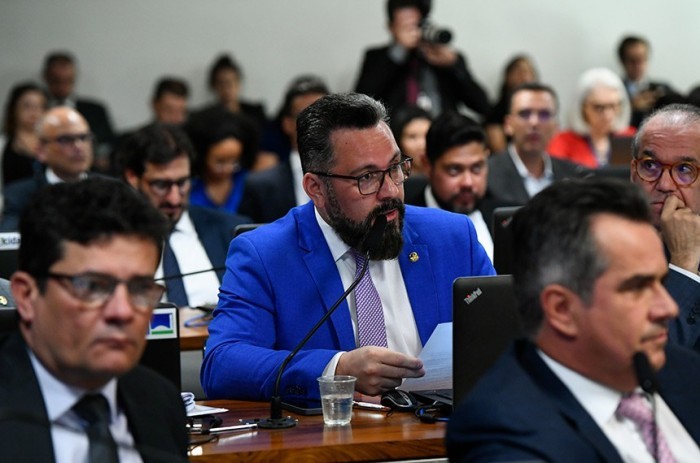 CAE aprova assistência psicológica a grávidas e mães de recém-nascidos