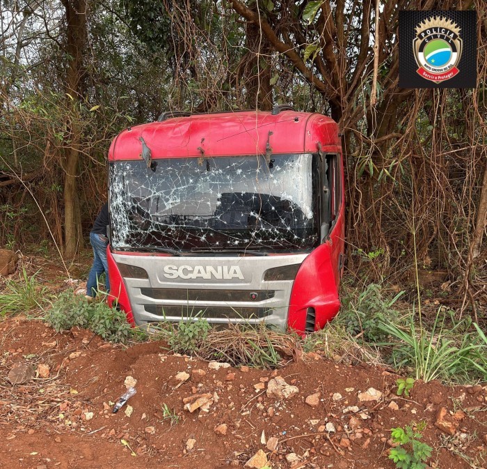 Polícia Civil localiza em Dourados, cabine e peças de caminhão roubado no ano passado no Paraná