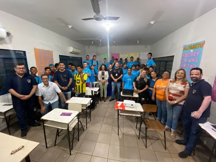 Polícia Civil realiza palestra para alunos do EJA em Corumbá