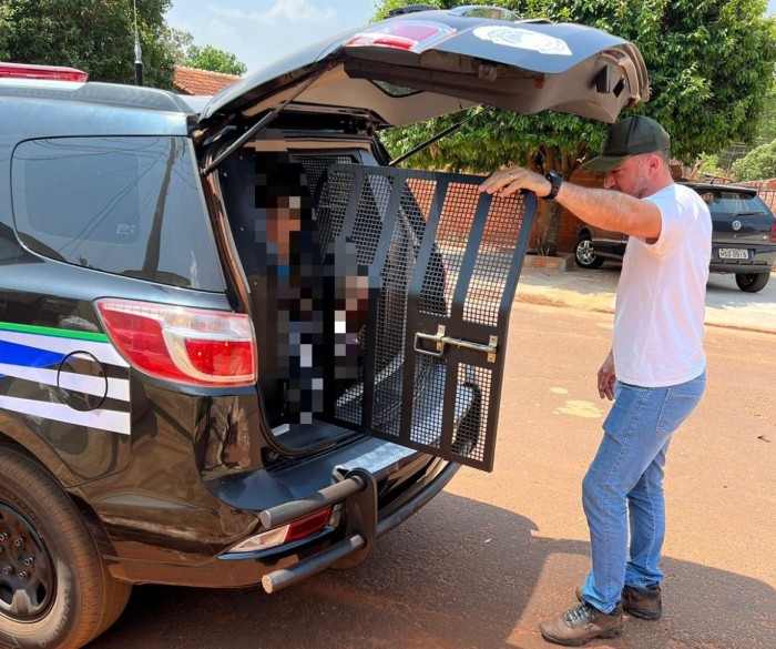 Polícia Civil esclarece roubo, prende um dos envolvidos e recupera celular subtraído