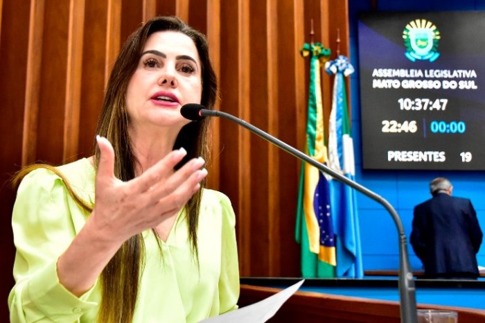 Mara ressalta importância do Outubro Rosa para detecção precoce do câncer de mama