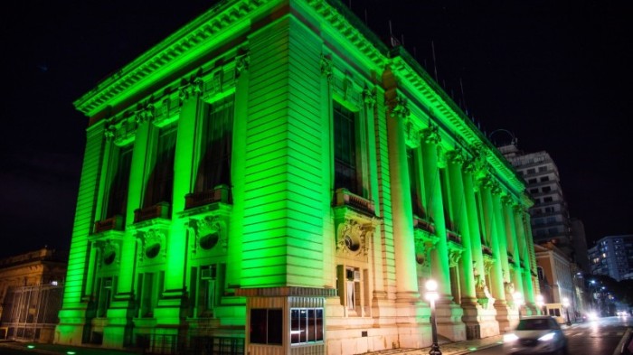 Palácio Piratini já foi iluminado com a cor verde para destacar temática em campanhas anteriores -Foto: Rodrigo Ziebell/Arquivo