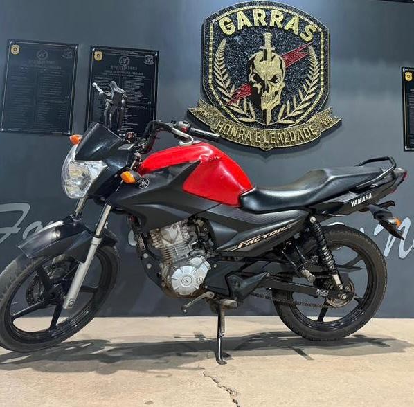 Polícia Civil prende dois por tráfico de drogas e receptação