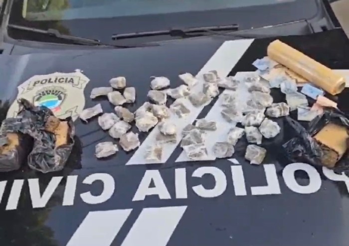Polícias Civil e Militar prendem irmãos por tráfico de drogas em Ribas do Rio Pardo