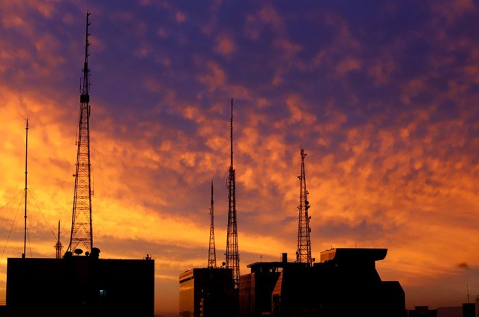 CAE analisa prestação de serviços de telecomunicações por cooperativas