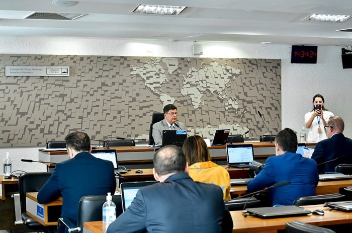 Maratona de software para ajudar no processo legislativo é adiada