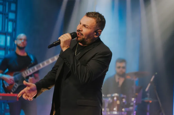 Vagner Araújo anuncia turnê para 2025, com início em junho