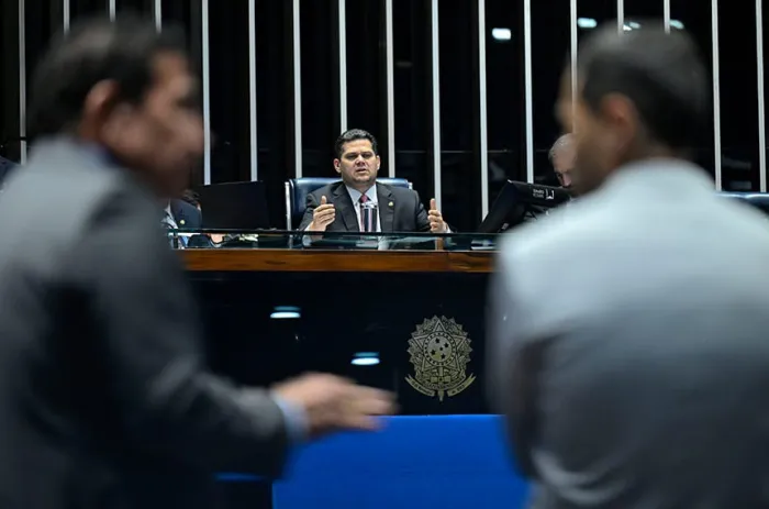 Votação encerrada, Davi avalia resultado e sinaliza possibilidade de construção de novo acordo - Foto: Andressa Anholete/Agência Senado