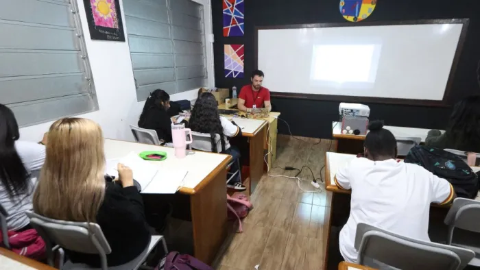 Reformas e equilíbrio fiscal permitiram ao Estado investir em infraestrutura, ensino, frequência escolar e valorizar professores -Foto: Luís André/Secom