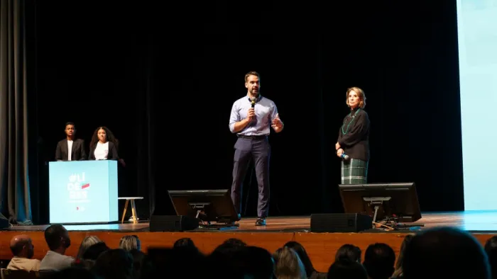 Eduardo Leite esteve novamente com equipes diretivas das escolas da Rede Estadual dia 14 de agosto -Foto: João Pedro Rodrigues/Secom
