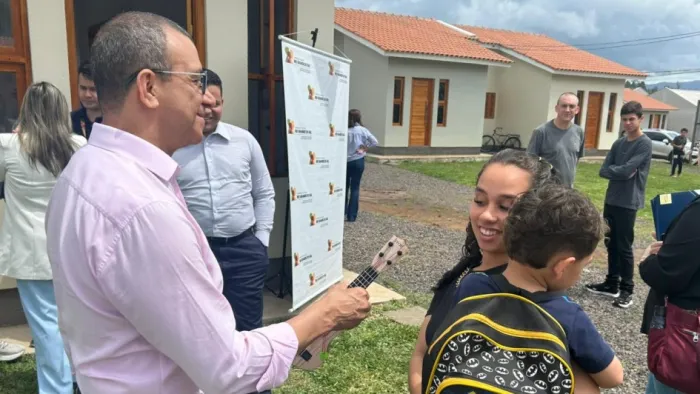 Poliana dos Santos Melo comemorou o fato de ter sido contemplada com uma nova casa em Taquara -Foto: Andrei Kannenberg/Ascom Sehab