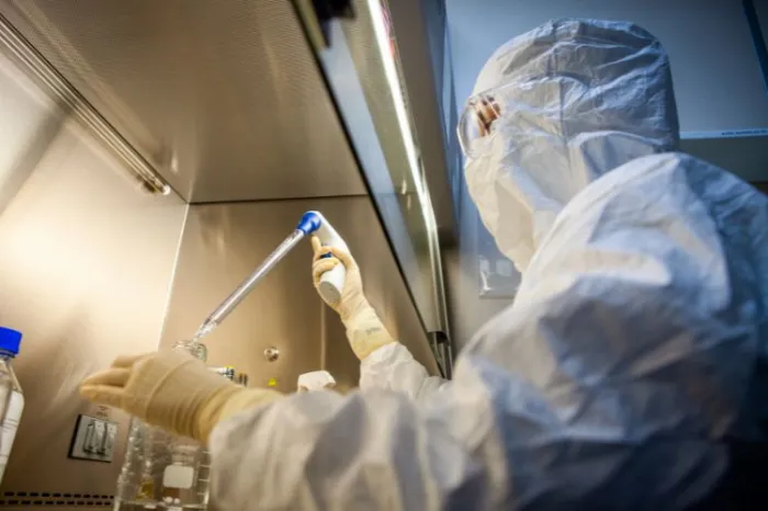 O Butantan possui um Laboratório de Biofármacos que estuda novos anticorpos monoclonais e uma fábrica onde podem ser produzidos diferentes anticorpos monoclonais. Fotos: Comunicação Butantan